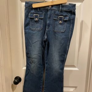 12R WHBM boot cut ankle NWT jeans with adorable front pockets